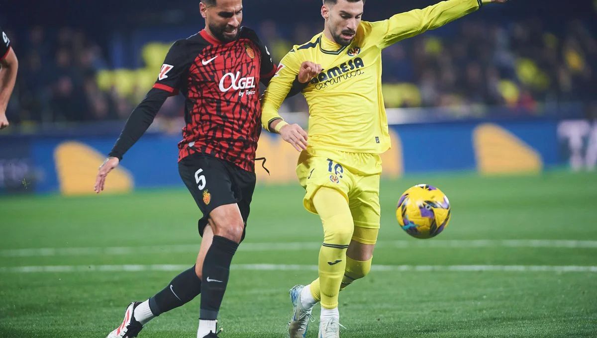 Baena battles with Muriqi